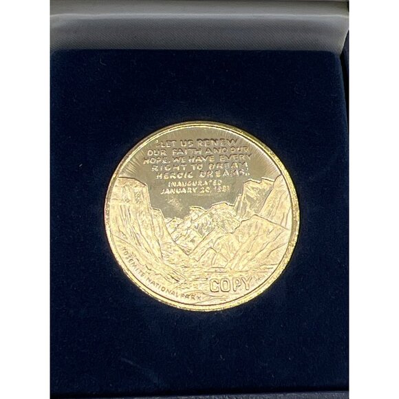 Ronald Reagan & Ulysses S. Grant Commemorative Coins In Display Box - Picture 3 of 7